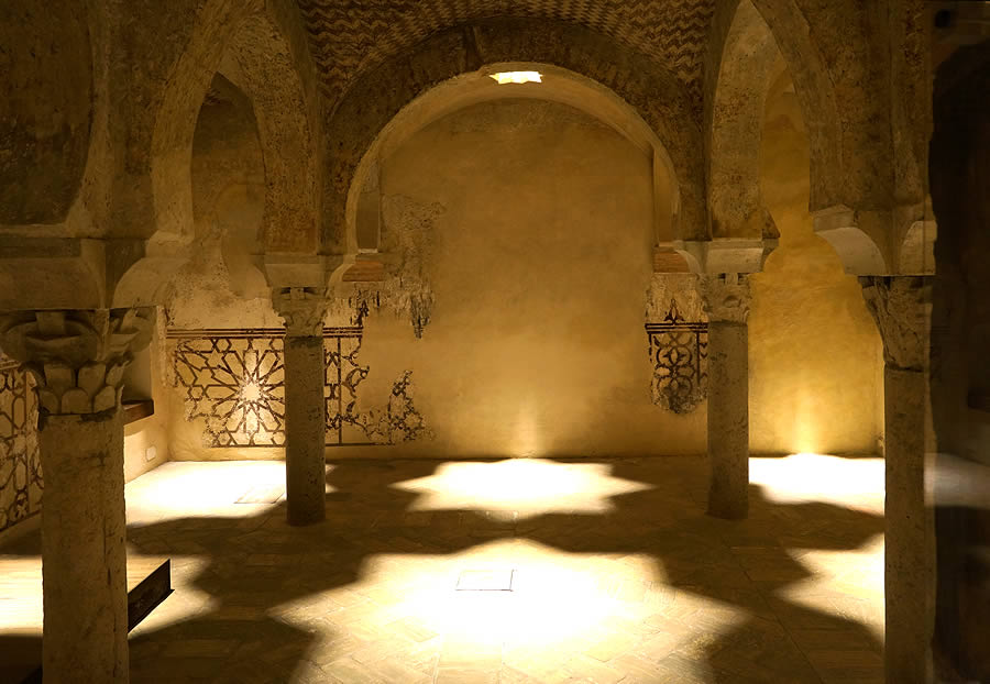 Baños árabes del Palacio Real