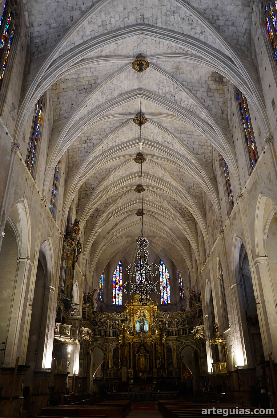 Interior g&oacute;tico de la iglesia del Convento de San Francisco de Palma de Mallorca, Islas Baleares