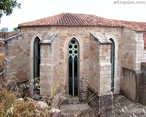 Exterior de la cabecera de la iglesia conventual