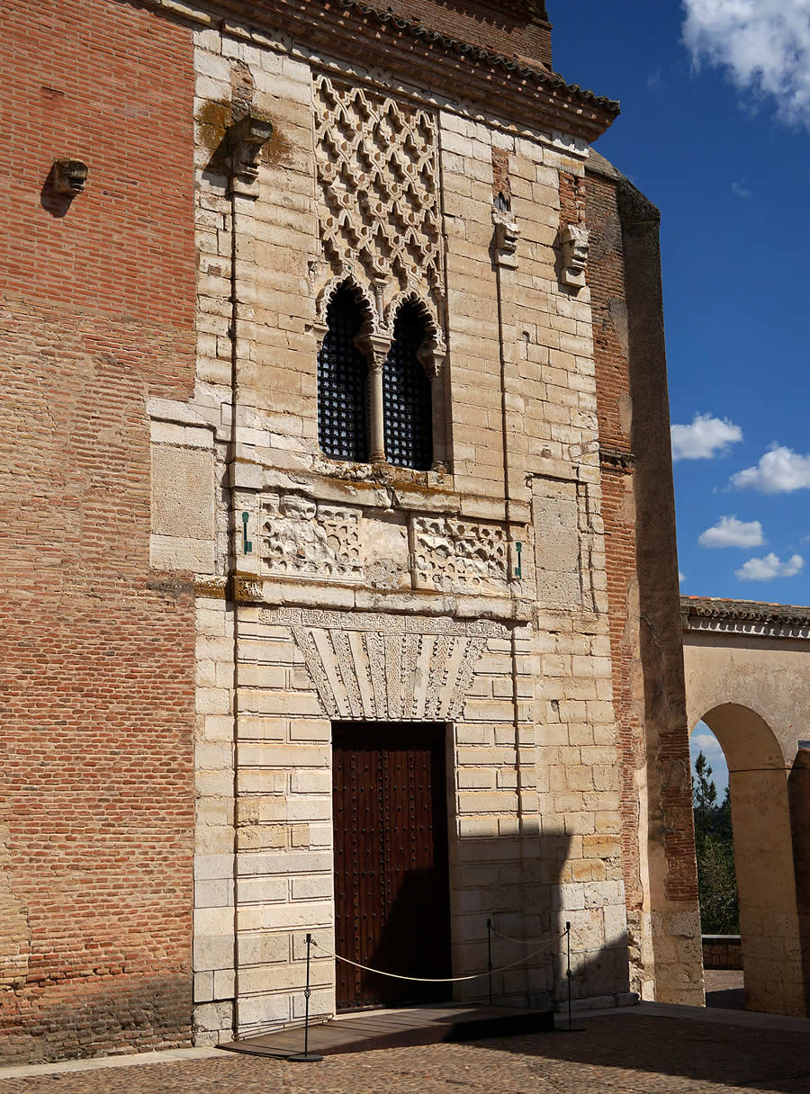 Fachada mudejar del conjunto de Santa Clara, Tordesillas