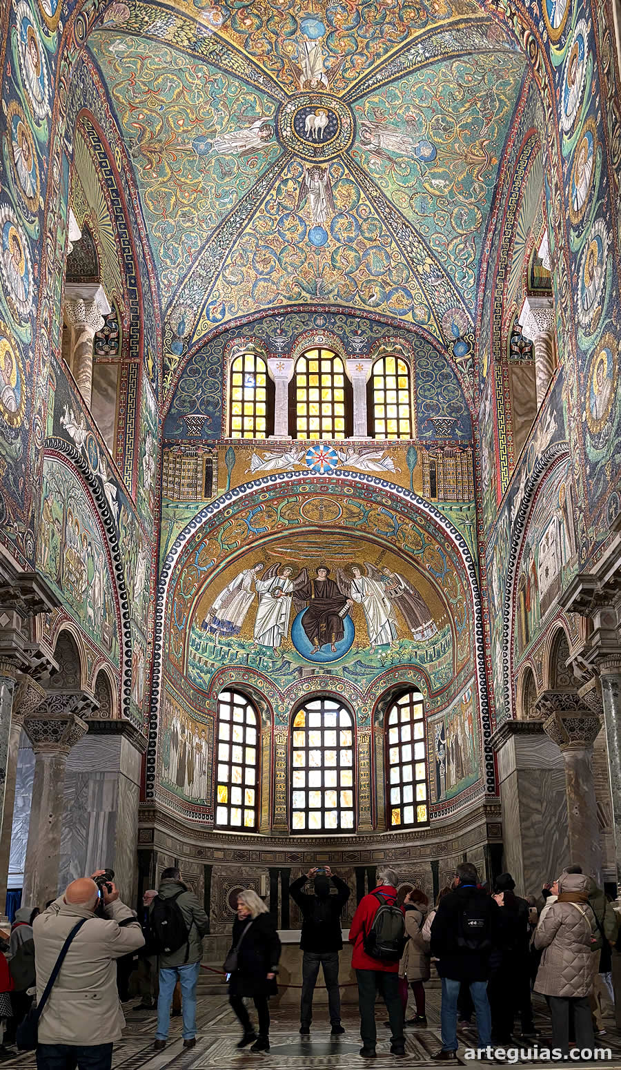 Uno de los momentos cumbre del viaje: San Vitale de R&aacute;vena, Italia