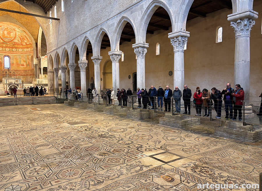 En la Bas&iacute;lica de Aquilea