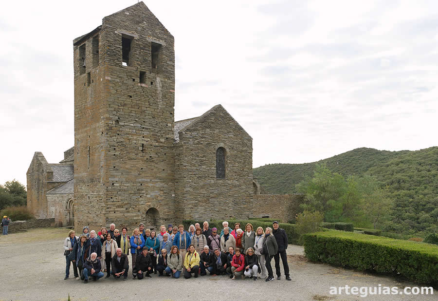 Posando para una foto en la inefable Serrabona