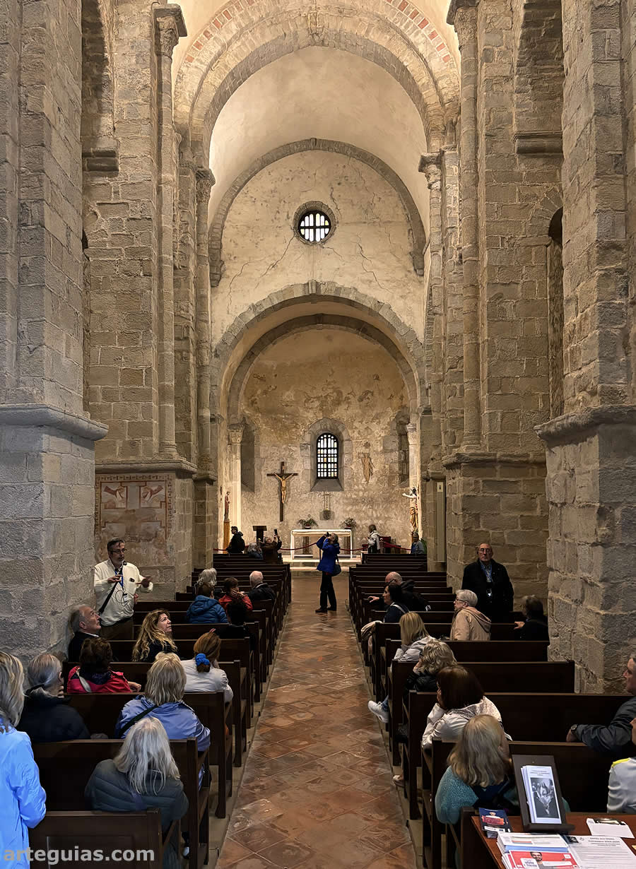Interior de Sant Andr&eacute; de Sor&egrave;de