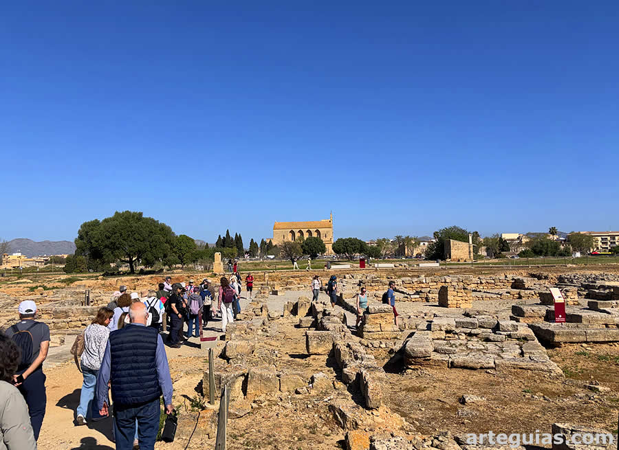 A continuaci&oacute;n, recorrido completo por el importante Parque Arqueol&oacute;gico de la ciudad romana de Pollentia y su Museo.