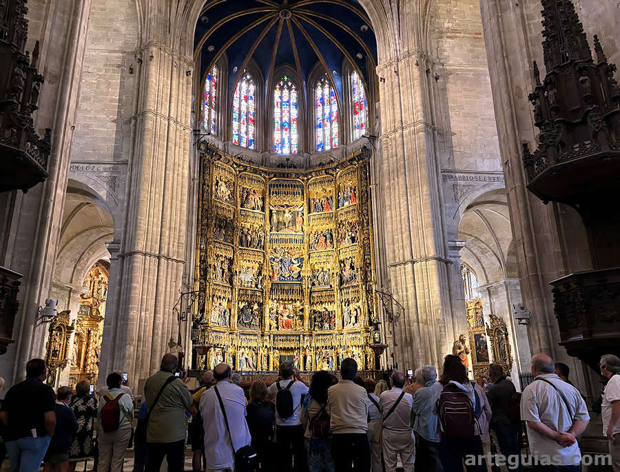 Visita a la catedral gótica de Oviedo