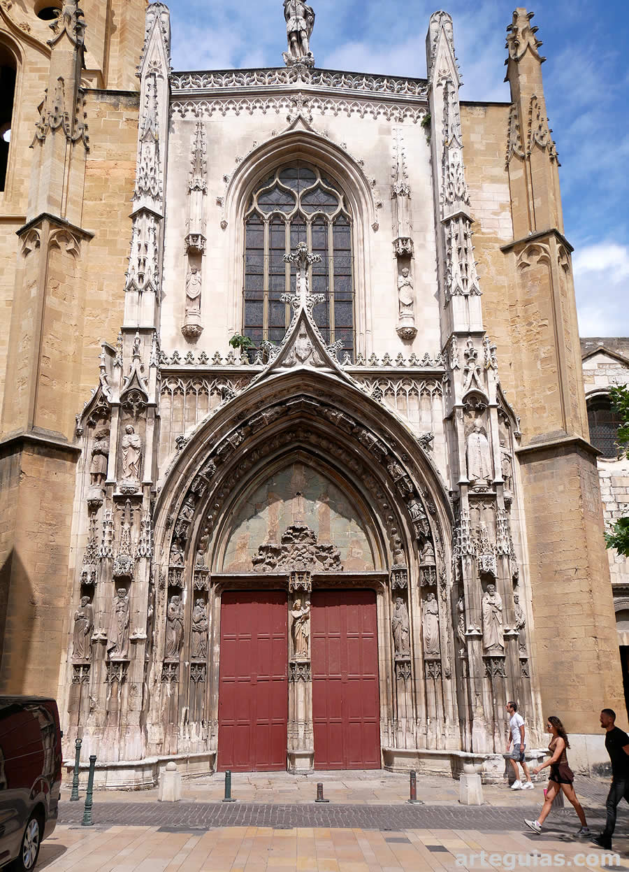 Fachada de la Catedral de Aix-en-Provence