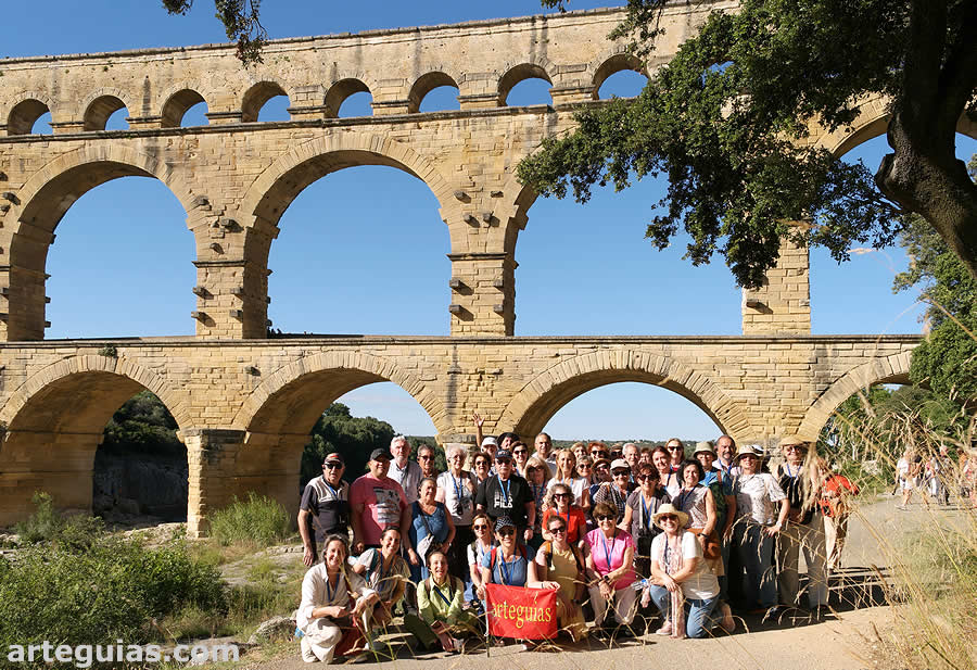 Foto de familia en el Pont du Gard