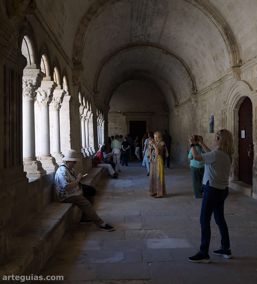 Claustro de Montmajour