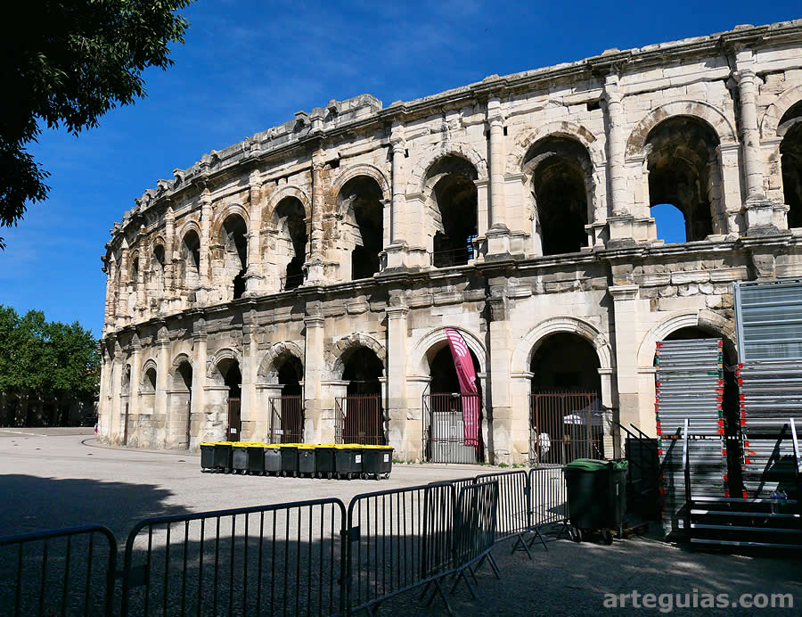 Anfiteatro de Nimes