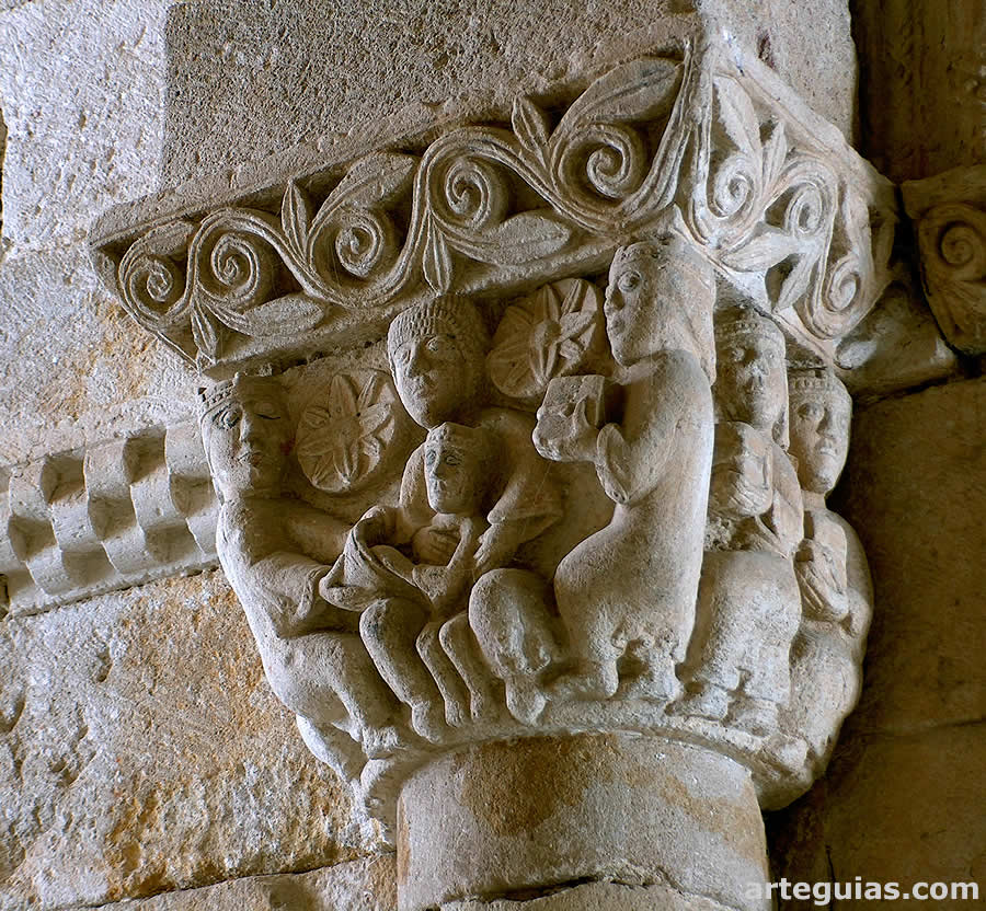 Capitel de la iglesia de Santo Tom&eacute;