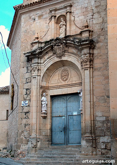 Puerta de la iglesia de San Pedro