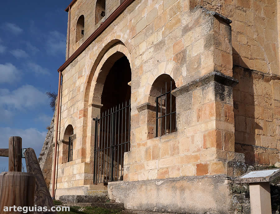 P&oacute;rtico o galer&iacute;a porticada