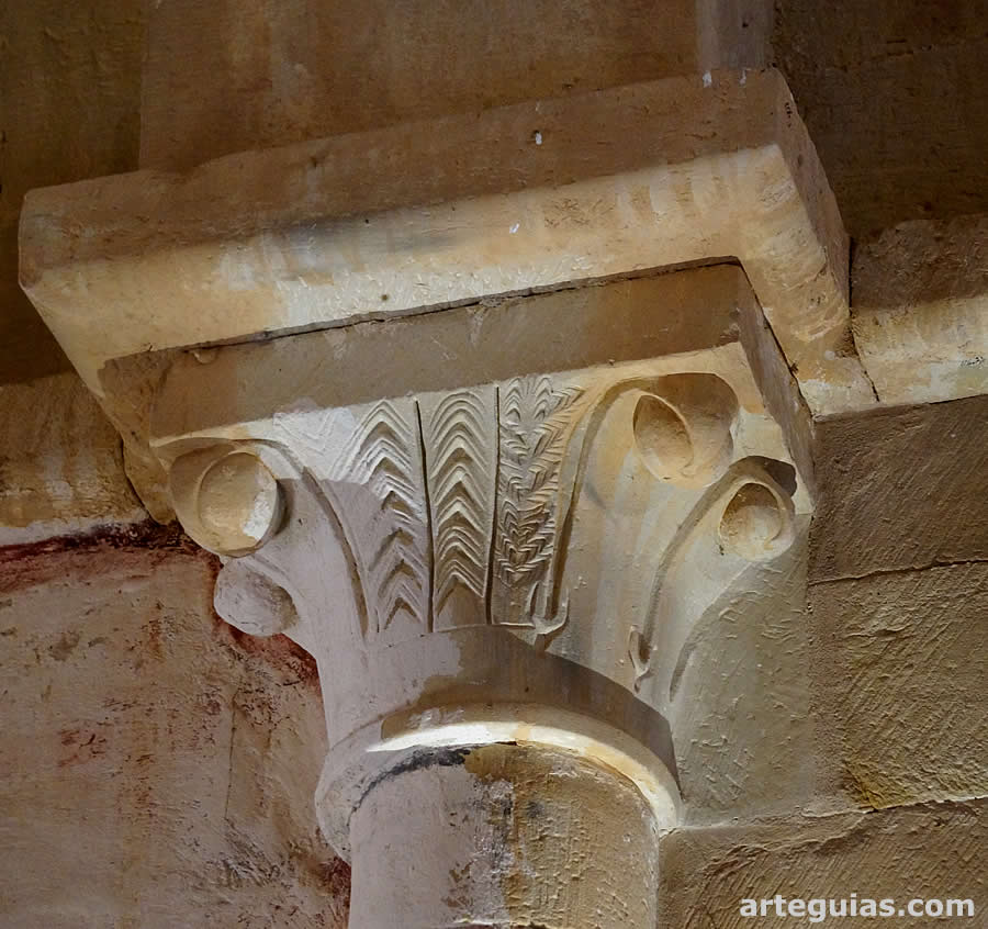 Capitel de la nave