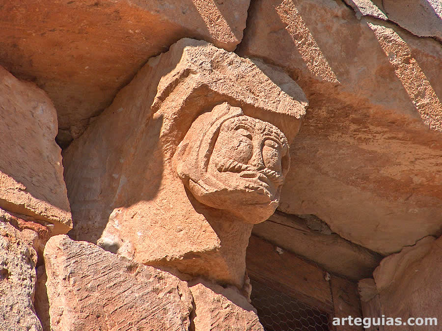 Canecillo antropomorfo rom&aacute;nico