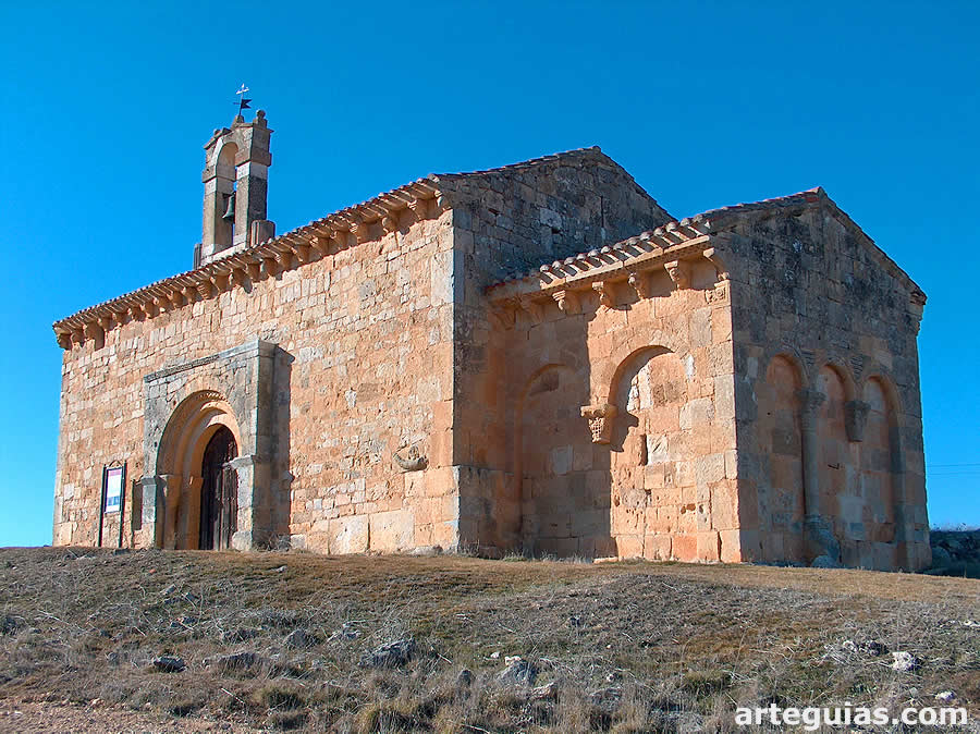Ermita del Santo Cristo de Coru&ntilde;a del Conde desde el sureste