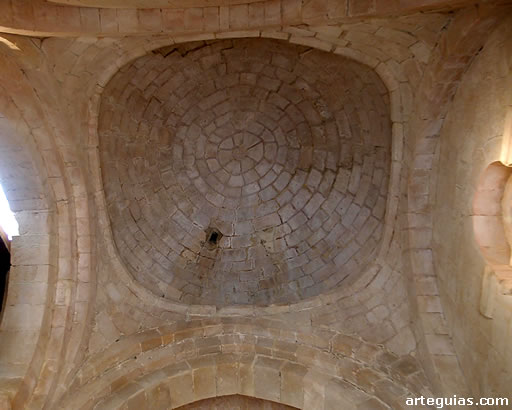 C&uacute;pula del tramo de la nave. Ermita de San Pantale&oacute;n de Losa