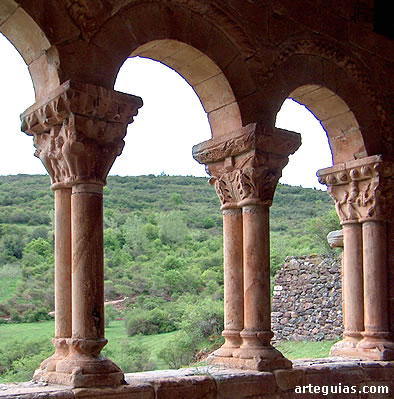 Arquer&iacute;as de la galer&iacute;a porticada