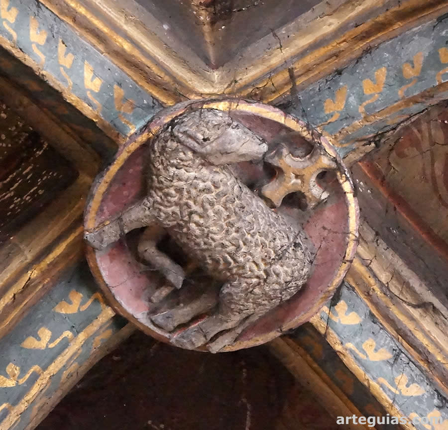 Clave de b&oacute;veda con un Agnus Dei