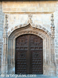 Puerta isabelina. Pastrana