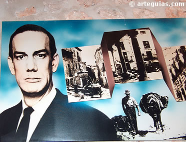 Uno de los muchos paneles del Museo del Viaje a la Alcarria