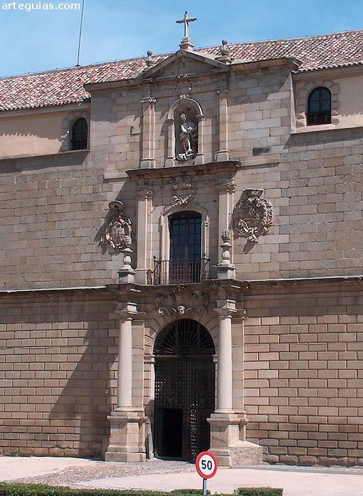 Puerta del siglo XVIII de Pedro Mart&iacute;nez Morales