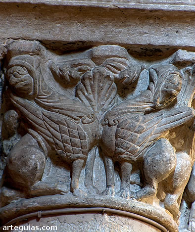 Capitel de una columna interior. Iglesia de Santo Domingo de Soria