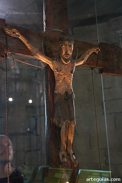 La talla rom&aacute;nica del Cristo de Salard&uacute;