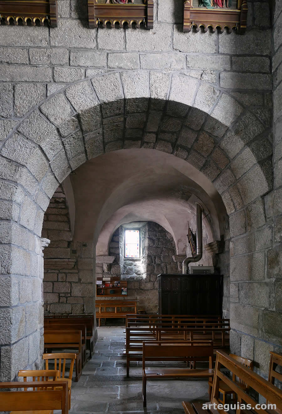 Nave norte de la iglesia de Nasbinals a&ntilde;adida posteriormente