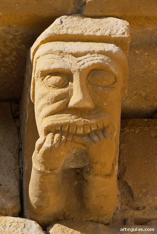 Iglesia de Artaiz: canecillo