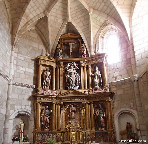 Retablo en la cabecera de la iglesia de Hormaza
