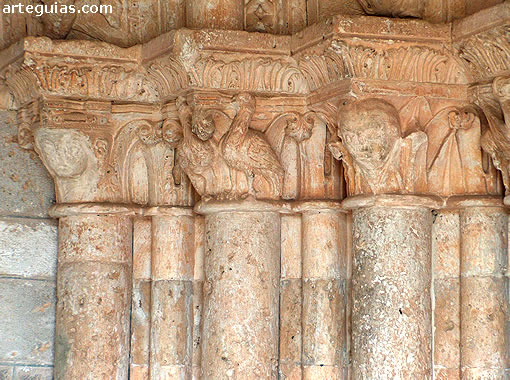 Hormaza: detalle de la puerta