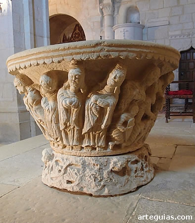 Esta pila se encuentra en la actualidad ubicada en la esquina sureste del interior de la iglesia