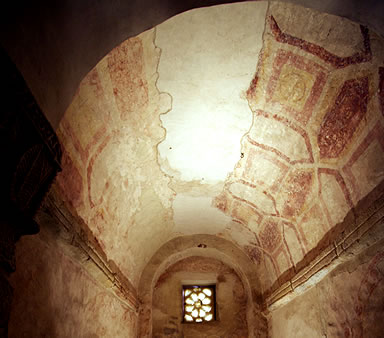 Pinturas en una de las b&oacute;vedas