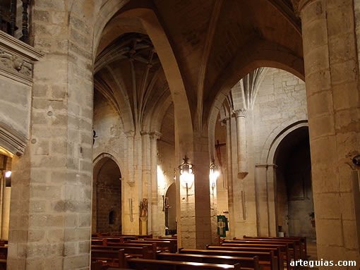 Interior rom&aacute;nico y g&oacute;tico de la iglesia de San Bartolom&eacute;, Logro&ntilde;o