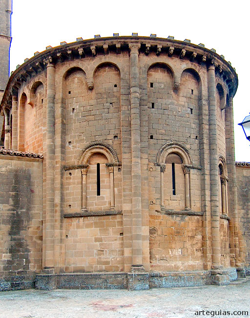 Cabecera de la iglesia de San Mart&iacute;n de Uncastillo