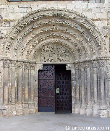 Portada norte de San Miguel de Estella