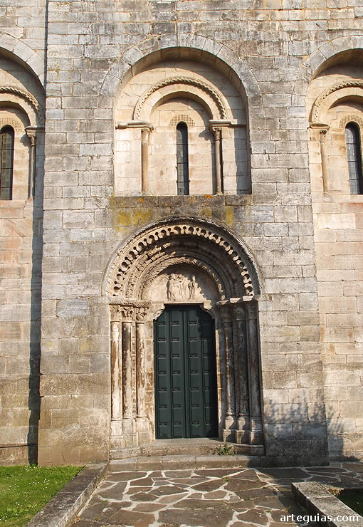 San Nicolas, Portomar&iacute;n: portada norte