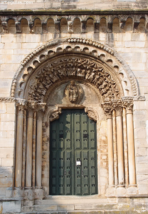 San Nicolas, Portomar&iacute;n: portada oeste