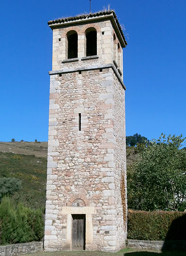 Torre campanario
