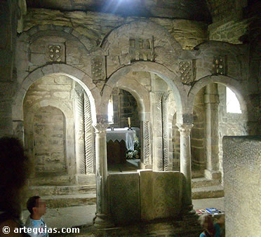 Interior de la iglesia