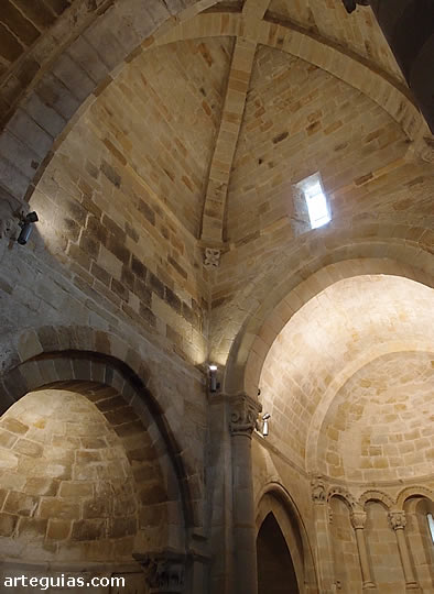 B&oacute;veda del crucero