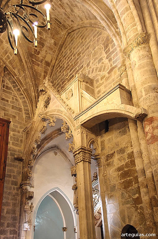 La iglesia arciprestal de Santa Mar&iacute;a la Mayor de Morella es una doberbia construcci&oacute;n g&oacute;tica