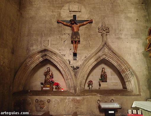 Arcosolios g&oacute;ticos de la Iglesia de Santa Mar&iacute;a de Palacio de Logro&ntilde;o