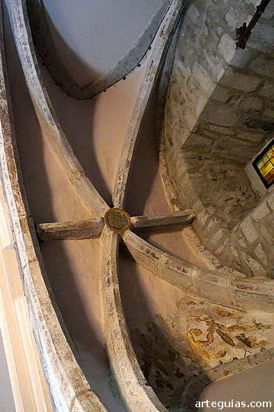 B&oacute;veda de crucer&iacute;a