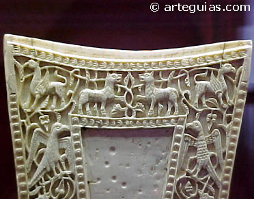 Cruz procesional de marfil de San Mill&aacute;n de la Cogolla