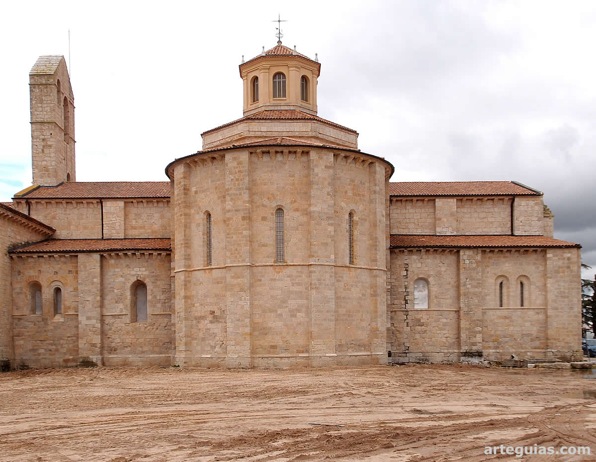 Monasterio de Valbuena en la Ribera del Duero de Valladolid