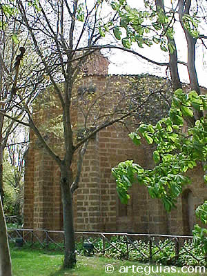 Monasterio Cisterciense de Piedra, ubicado en un alejado e id&iacute;lico paraje