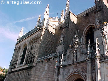 G&oacute;tico isabelino: Monasterio de San Juan de los Reyes . Toledo