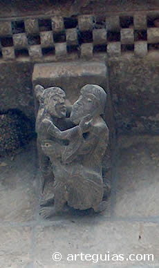 Abrazo entre amantes. Uncastillo